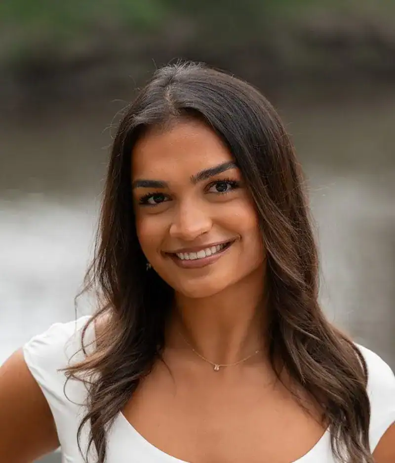 Zahra Currie